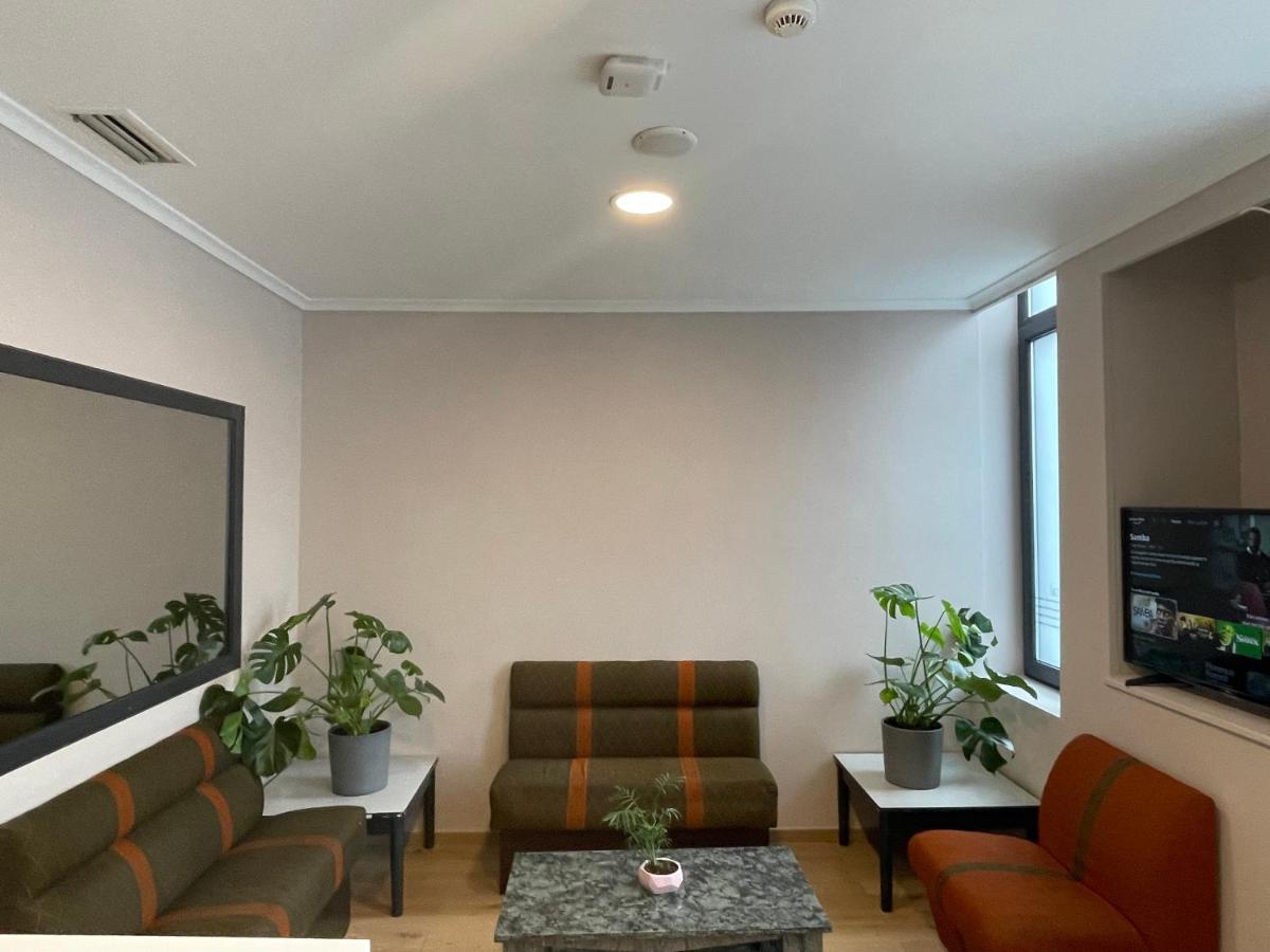 Hotel Continental Saint-Gilles Екстериор снимка